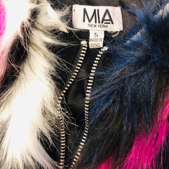 MIA Girls Faux Fur Jacket 5T - Picture 8 of 8